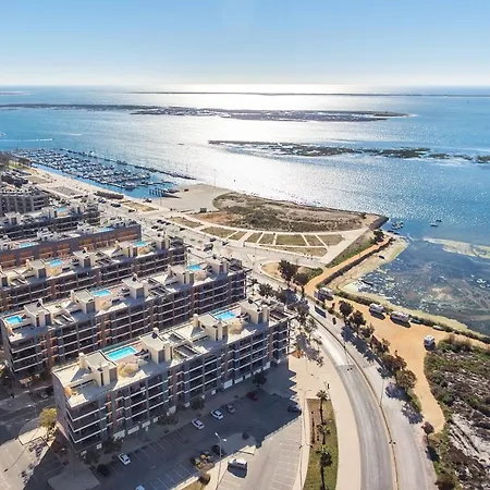 Privilege Benet With Rooftop Pool, Village Marina - Apartament