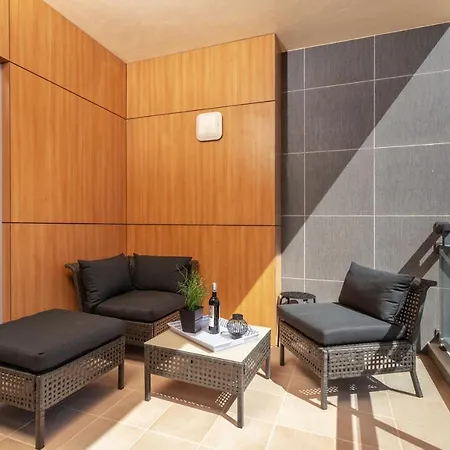 Privilege Benet With Rooftop Pool, Village Marina - *