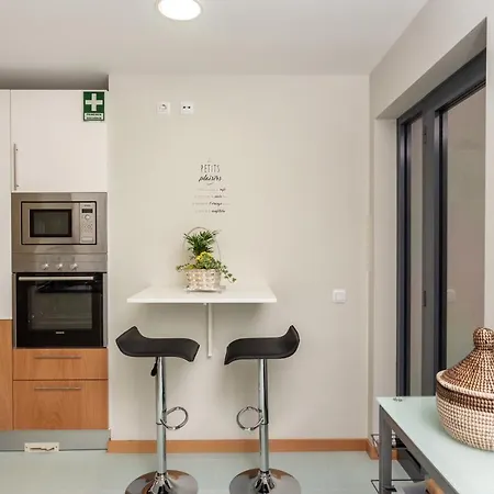 Apartment Privilege Benet With Rooftop Pool, Village Marina - *