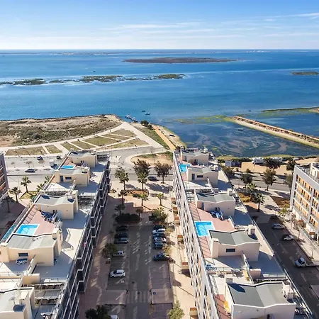 Apartment Privilege Benet With Rooftop Pool, Village Marina - *