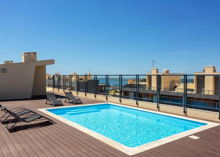 Privilege Benet With Rooftop Pool, Village Marina -