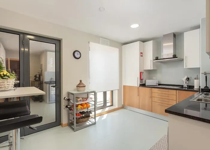 Privilege Benet With Rooftop Pool, Village Marina -